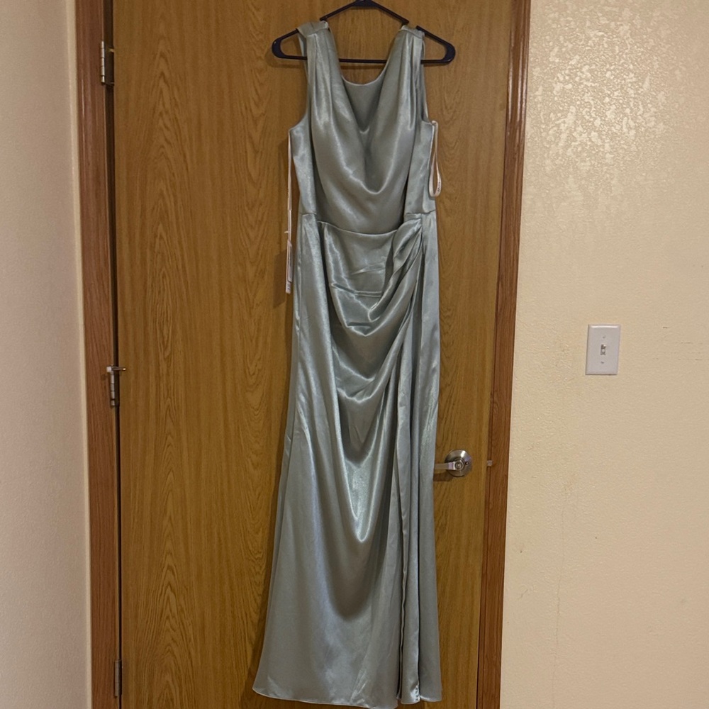 Elegant Blue Evening Gown
